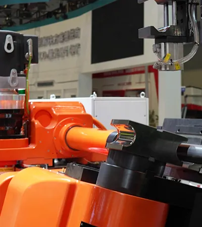CNC Rohrbiegemaschine