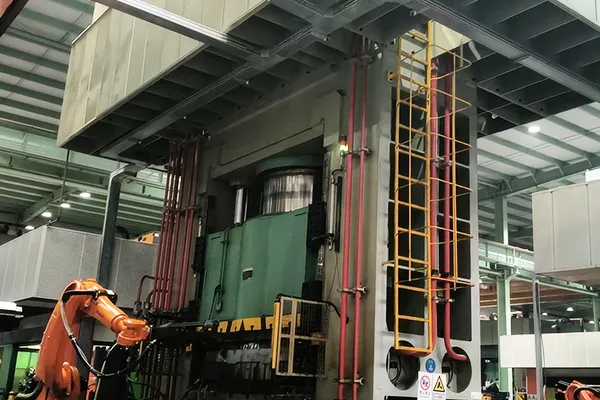 CNC Hydroformpresse (Rohre)